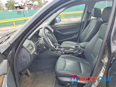 Zdjęcie 7 z 13 samochodu: 2015 BMW X1 XDRIVE35I VIN:WBAVM5C58FVV93629 - miniatura