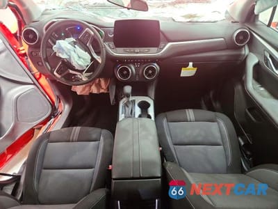 Zdjęcie 8 z 13 samochodu: 2026 CHEVROLET BLAZER 2LT VIN:3GNKBHR47TS163286 - miniatura
