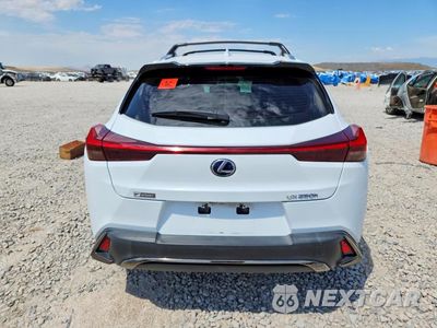 Zdjęcie 6 z 12 samochodu: 2019 LEXUS UX 250H VIN:JTHU9JBH6K2014992 - miniatura