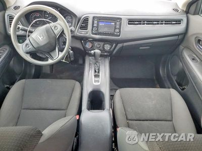 Zdjęcie 8 z 13 samochodu: 2020 HONDA HR-V LX VIN:3CZRU6H36LM719097 - miniatura