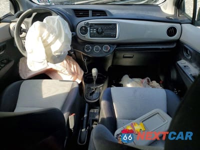 Zdjęcie 8 z 12 samochodu: 2013 TOYOTA YARIS 5-DOOR LE VIN:JTDKTUD30DD569974 - miniatura