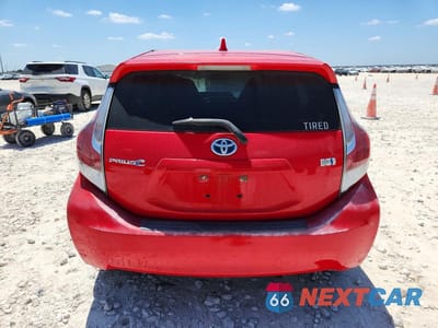 Zdjęcie 6 z 12 samochodu: 2016 TOYOTA PRIUS C TWO VIN:JTDKDTB34G1139722 - miniatura