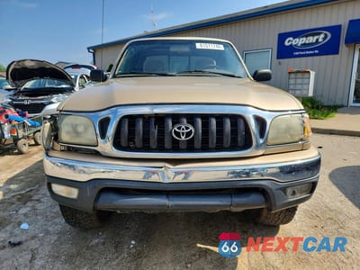 Piąte zdjęcie samochodu w środku: 2002 TOYOTA TACOMA XTRACAB VIN:5TEWM72N62Z131999 - miniatura