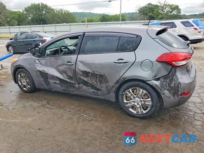 Drugie zdjęcie samochodu z przodu: 2016 KIA FORTE LX VIN:KNAFK5A86G5648426 - miniatura