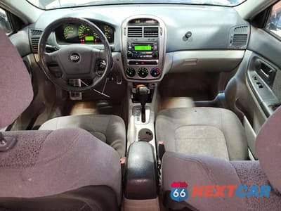 Zdjęcie 8 z 12 samochodu: 2006 KIA SPECTRA SPECTRA5 VIN:KNAFE162665251592 - miniatura