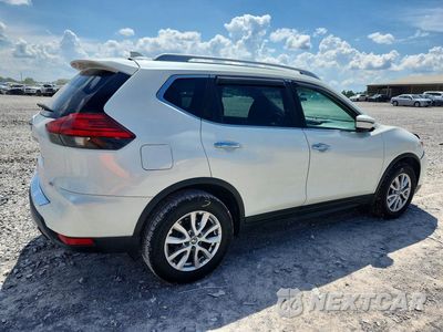 Trzecie zdjęcie samochodu z tyłu: 2017 NISSAN ROGUE S VIN:5N1AT2MT3HC831252 - miniatura