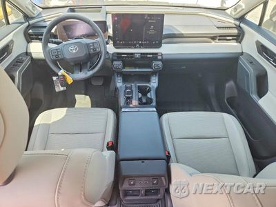 Zdjęcie 8 z 13 samochodu: 2026 TOYOTA RAV4 LIMITED VIN:2T36CRAV0TW026694 - miniatura
