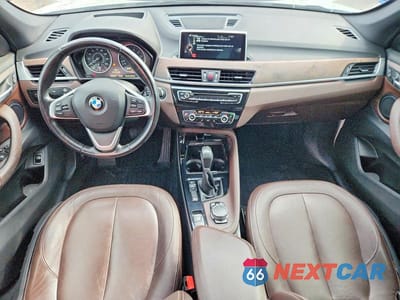 Zdjęcie 8 z 13 samochodu: 2016 BMW X1 XDRIVE28I VIN:WBXHT3C34GP881095 - miniatura