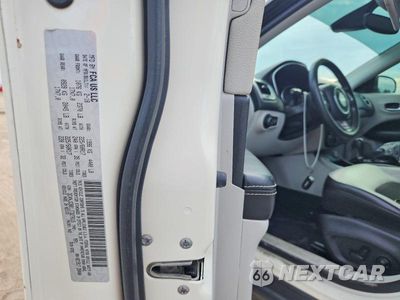 Zdjęcie 13 z 13 samochodu: 2018 JEEP COMPASS LATITUDE VIN:3C4NJCBB1JT327613 - miniatura