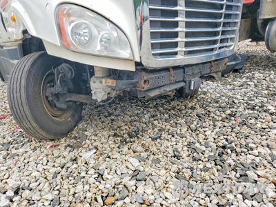 Zdjęcie 13 z 13 samochodu: 2018 FREIGHTLINER CASCADIA 113 SEMI TRUCK VIN:3AKJGHDV0JSKA5475 - miniatura