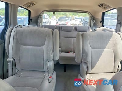 Zdjęcie 10 z 13 samochodu: 2010 TOYOTA SIENNA LE 7-PASSENGER VIN:5TDKK4CC7AS332113 - miniatura