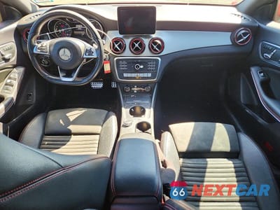 Zdjęcie 8 z 12 samochodu: 2017 MERCEDES-BENZ CLA 250 VIN:WDDSJ4EB9HN460530 - miniatura