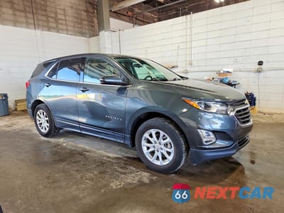 Czwarte zdjęcie samochodu z boku: 2018 CHEVROLET EQUINOX LT VIN:3GNAXSEV3JS570897 - miniatura
