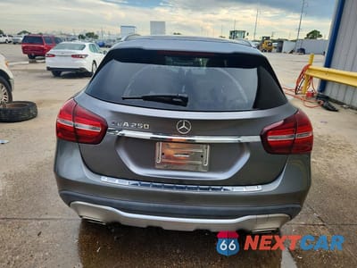 Zdjęcie 6 z 14 samochodu: 2019 MERCEDES-BENZ GLA 250 VIN:WDCTG4EB5KJ554118 - miniatura