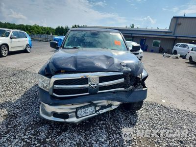 Piąte zdjęcie samochodu w środku: 2018 RAM 1500 TRADESMAN VIN:1C6RR6FTXJS165343 - miniatura