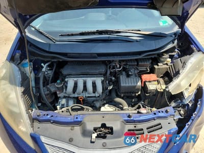 Zdjęcie 11 z 12 samochodu: 2010 HONDA FIT VIN:JHMGE8H28AC015333 - miniatura