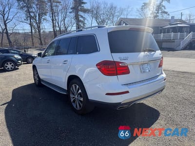 Trzecie zdjęcie samochodu z tyłu: 2014 MERCEDES-BENZ GL 450 4MATIC VIN:4JGDF7CE9EA314971 - miniatura