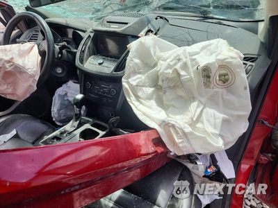 Zdjęcie 8 z 12 samochodu: 2017 FORD ESCAPE SE VIN:1FMCU9GD2HUE35987 - miniatura