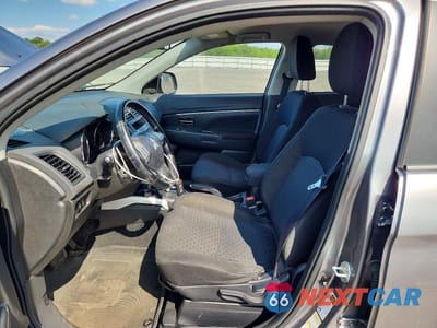 Zdjęcie 7 z 13 samochodu: 2012 MITSUBISHI OUTLANDER SPORT SE VIN:JA4AR4AU0CZ004417 - miniatura