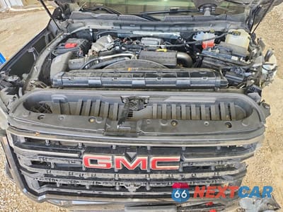 Zdjęcie 11 z 12 samochodu: 2022 GMC SIERRA K3500 AT4 VIN:1GT49VEY8NF100046 - miniatura