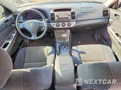 Zdjęcie 8 z 12 samochodu: 2005 TOYOTA CAMRY SE VIN:4T1BA32K75U508578 - miniatura
