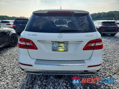 Zdjęcie 6 z 13 samochodu: 2015 MERCEDES-BENZ ML 350 4MATIC VIN:4JGDA5HB5FA446581 - miniatura
