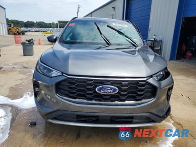 Piąte zdjęcie samochodu w środku: 2025 FORD ESCAPE ST LINE SELECT VIN:1FMCU9NA8SUB01334 - miniatura