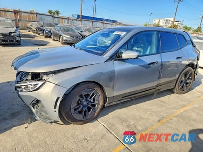 2023 BMW IX XDRIVE50 WB523CF03PCM19294 - główne zdjęcie licytacji z USA - miniatura