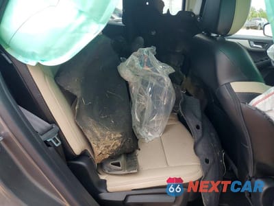 Zdjęcie 11 z 13 samochodu: 2022 FORD ESCAPE SEL VIN:1FMCU0H68NUB66644 - miniatura