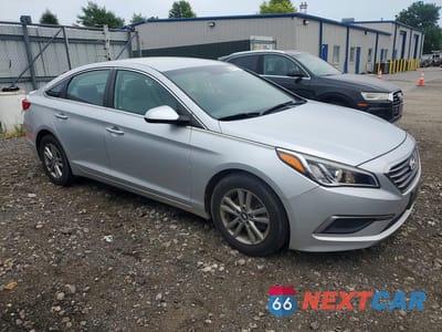 Czwarte zdjęcie samochodu z boku: 2016 HYUNDAI SONATA SE VIN:5NPE24AF5GH312225 - miniatura