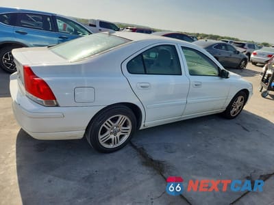 Trzecie zdjęcie samochodu z tyłu: 2008 VOLVO S60 2.5T VIN:YV1RS592782676541 - miniatura