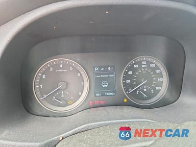 Zdjęcie 9 z 12 samochodu: 2016 HYUNDAI TUCSON LIMITED VIN:KM8J33A44GU139268 - miniatura