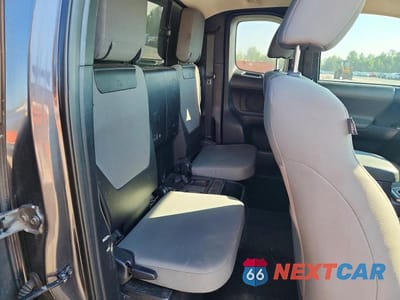 Zdjęcie 10 z 12 samochodu: 2016 TOYOTA TACOMA SR5 VIN:5TFSX5EN7GX040857 - miniatura