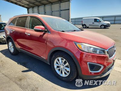 Czwarte zdjęcie samochodu z boku: 2016 KIA SORENTO LX V6 VIN:5XYPGDA50GG132319 - miniatura