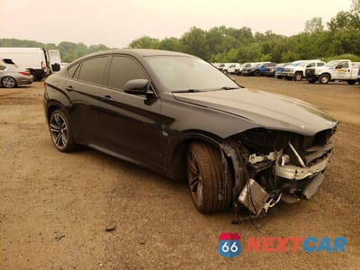 Czwarte zdjęcie samochodu z boku: 2015 BMW X6 M VIN:5YMKW8C50F0G93684 - miniatura