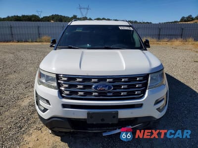 Piąte zdjęcie samochodu w środku: 2017 FORD EXPLORER XLT VIN:1FM5K7D88HGD05916 - miniatura