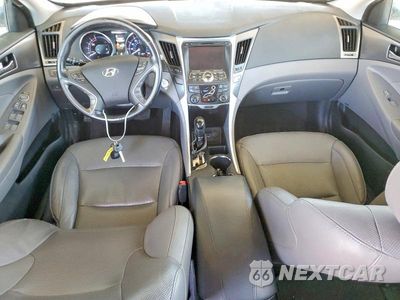 Zdjęcie 8 z 12 samochodu: 2013 HYUNDAI SONATA HYBRID VIN:KMHEC4A43DA071467 - miniatura