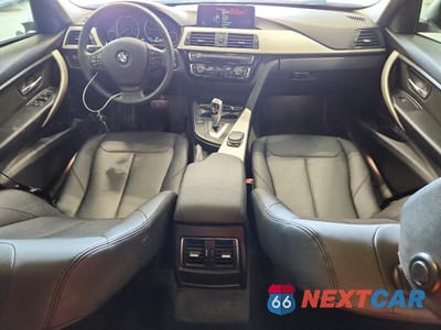 Zdjęcie 8 z 12 samochodu: 2016 BMW 320 XI VIN:WBA8E5G5XGNT41497 - miniatura