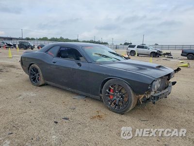 Czwarte zdjęcie samochodu z boku: 2015 DODGE CHALLENGER SRT 392 VIN:2C3CDZDJ2FH910492 - miniatura