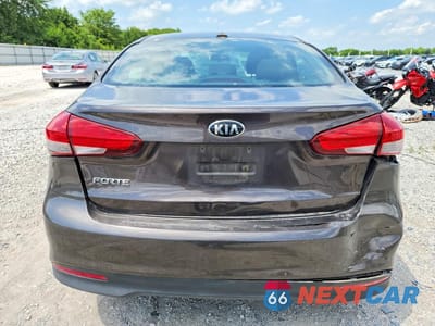 Zdjęcie 6 z 12 samochodu: 2018 KIA FORTE LX VIN:3KPFK4A7XJE170480 - miniatura