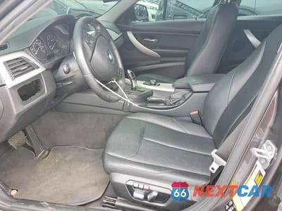 Zdjęcie 7 z 12 samochodu: 2017 BMW 320 XI VIN:WBA8E5G34HNU42616 - miniatura