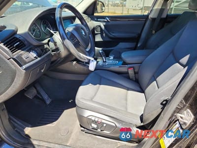 Zdjęcie 7 z 12 samochodu: 2017 BMW X3 SDRIVE28I VIN:5UXWZ7C30H0V89219 - miniatura