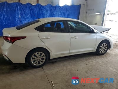 Trzecie zdjęcie samochodu z tyłu: 2018 HYUNDAI ACCENT SE VIN:3KPC24A34JE010594 - miniatura