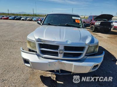 Piąte zdjęcie samochodu w środku: 2011 DODGE DAKOTA SLT VIN:1D7RE3GK8BS648877 - miniatura