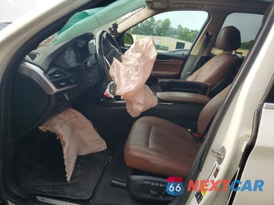Zdjęcie 7 z 13 samochodu: 2016 BMW X5 XDRIVE35I VIN:5UXKR0C55G0S90962 - miniatura