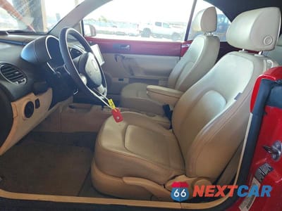 Zdjęcie 7 z 12 samochodu: 2006 VOLKSWAGEN NEW BEETLE CONVERTIBLE OPTION PACKAGE 1 VIN:3VWRF31Y56M327377 - miniatura