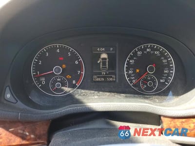Zdjęcie 9 z 13 samochodu: 2012 VOLKSWAGEN PASSAT SEL VIN:1VWCP7A39CC081154 - miniatura