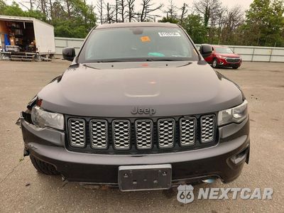 Piąte zdjęcie samochodu w środku: 2018 JEEP GRAND CHEROKEE LAREDO VIN:1C4RJFAG2JC445679 - miniatura