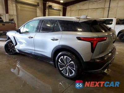 Drugie zdjęcie samochodu z przodu: 2024 CHEVROLET BLAZER 2LT VIN:3GNKDBRJ5RS216217 - miniatura