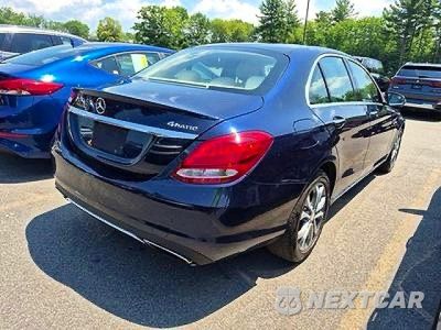Czwarte zdjęcie samochodu z boku: 2017 MERCEDES-BENZ C 300 4MATIC VIN:55SWF4KBXHU216920 - miniatura